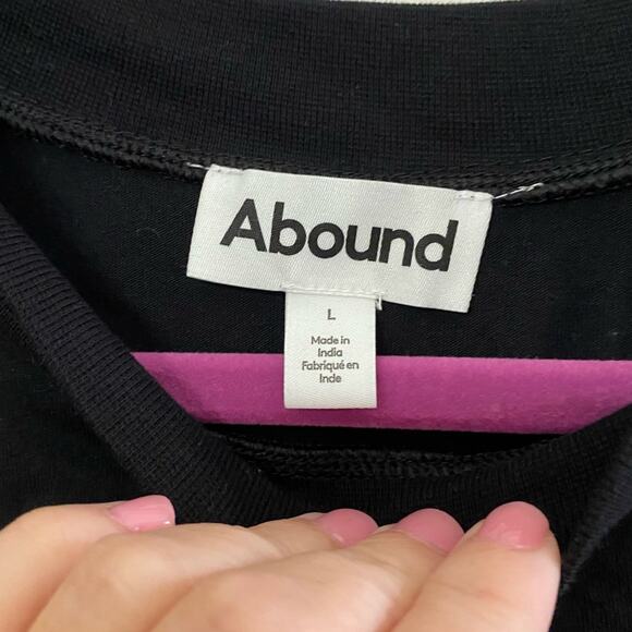 ABOUND • Black Core Crew Neck Cropped Short Sleeve Tee T-Shirt - Picture 3 of 6